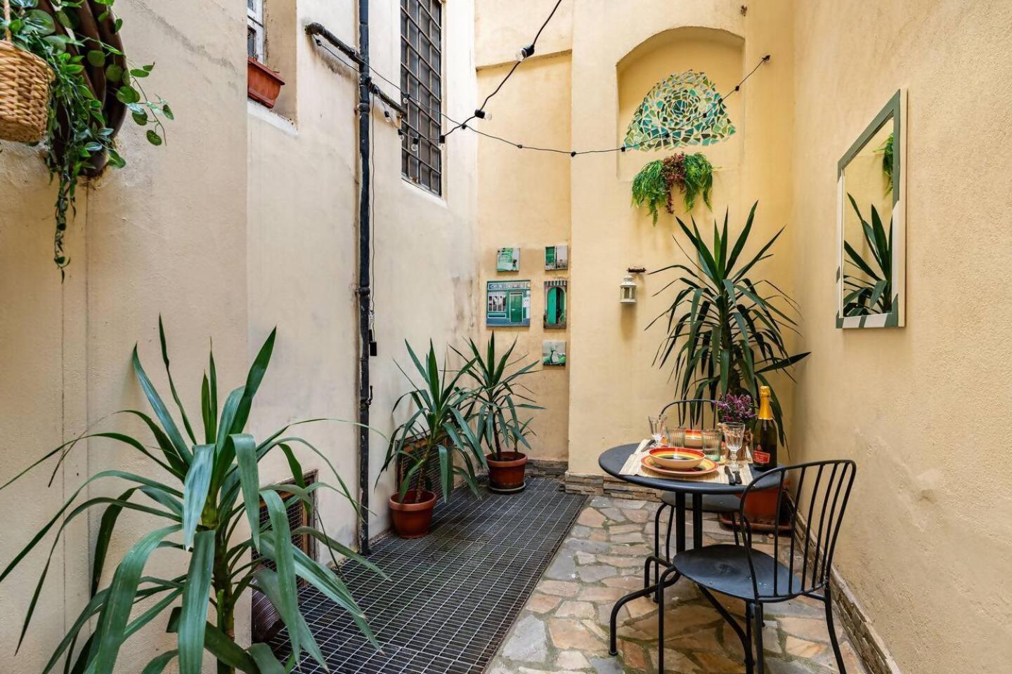 Escape Apartment Rom